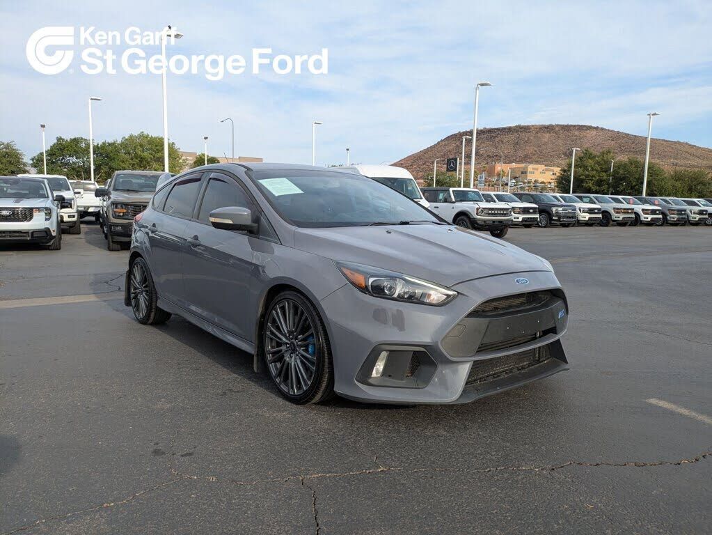 2017 FORD Focus