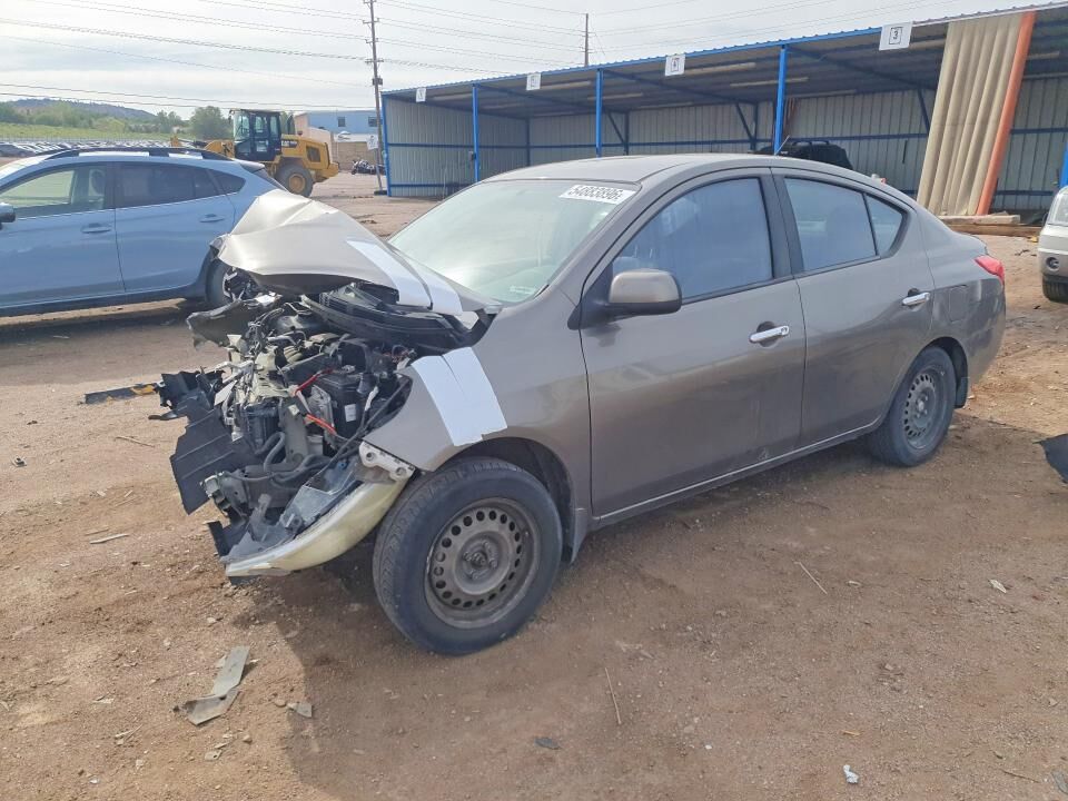 2012 NISSAN Versa