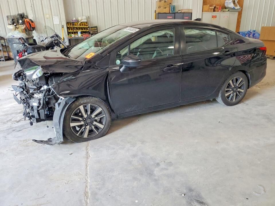 2021 NISSAN Versa