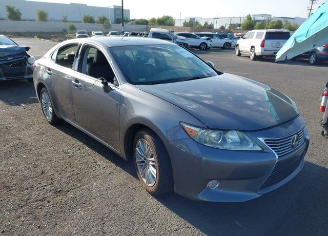 2013 LEXUS ES