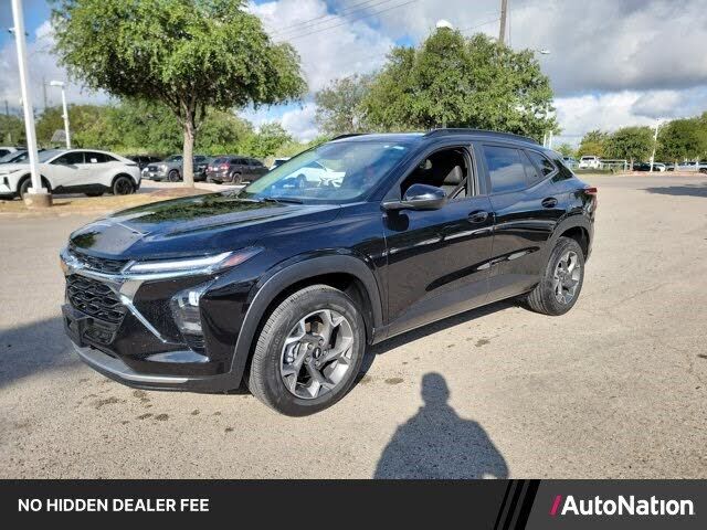 2024 CHEVROLET Trax
