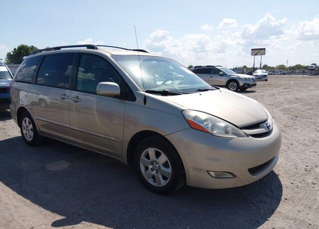 2008 TOYOTA Sienna