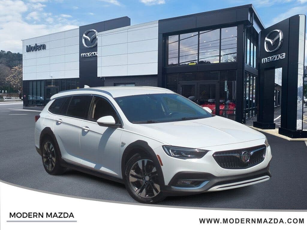 2018 BUICK Regal TourX