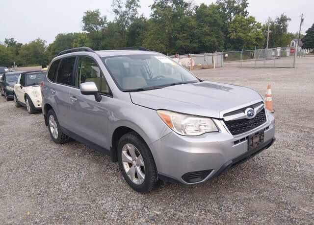 2015 SUBARU Forester