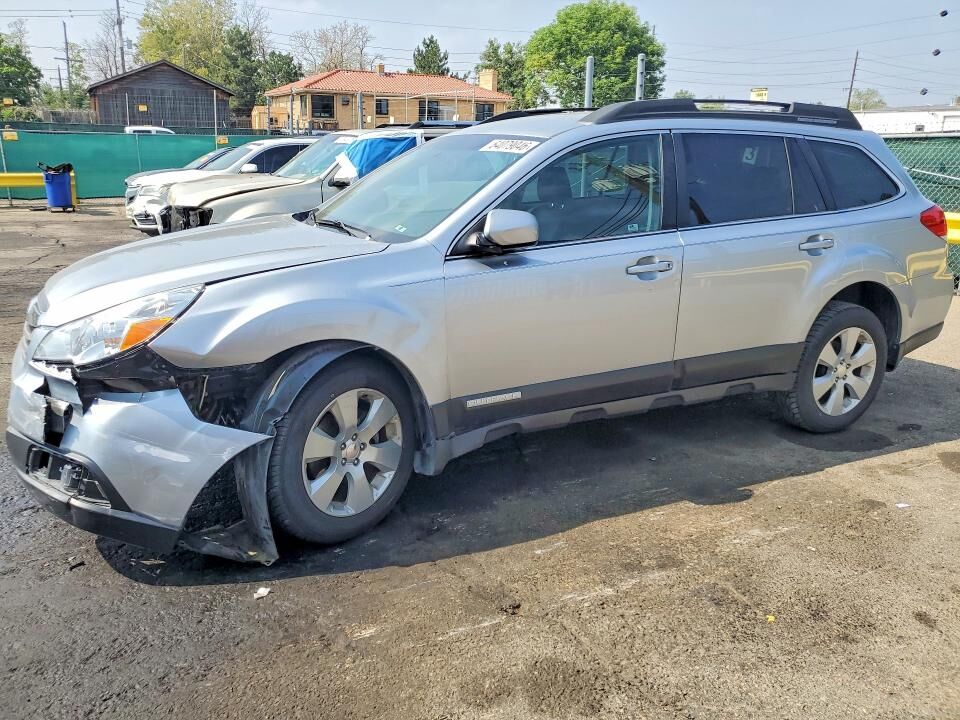 2012 SUBARU Outback