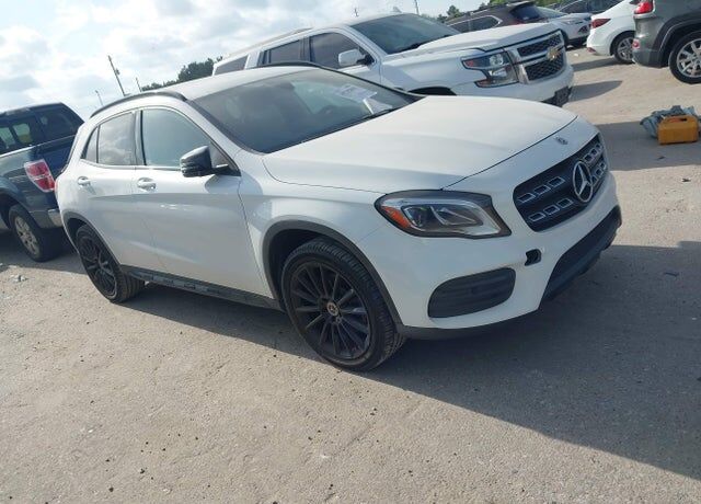 2020 MERCEDES-BENZ GLA-Class