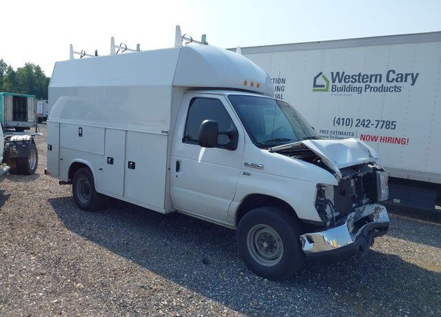 2019 FORD E-350