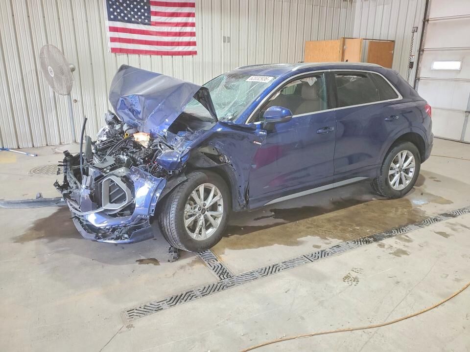 2024 AUDI Q3