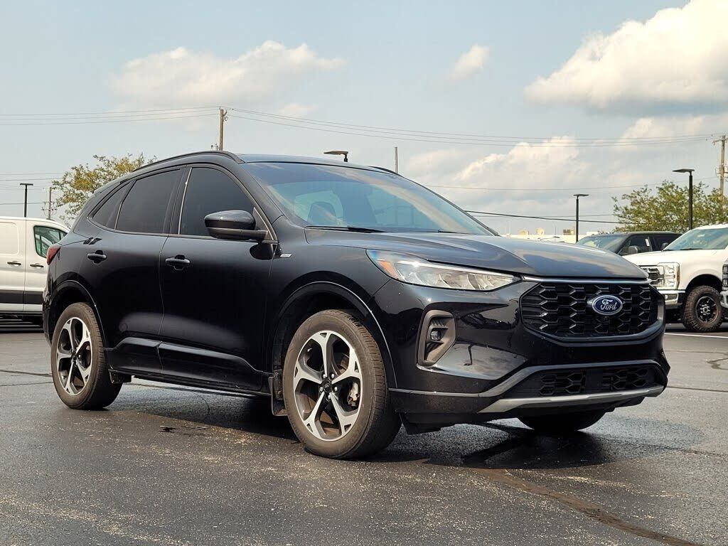 2023 FORD Escape