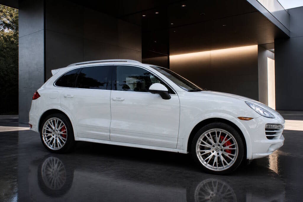 2012 PORSCHE Cayenne