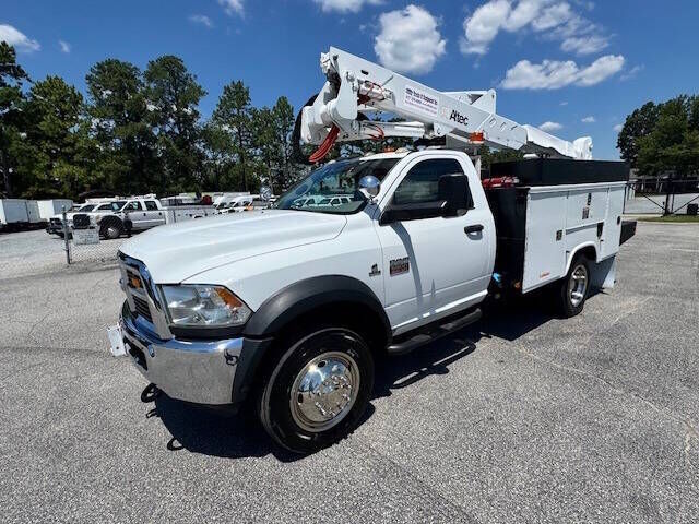 2012 DODGE Ram