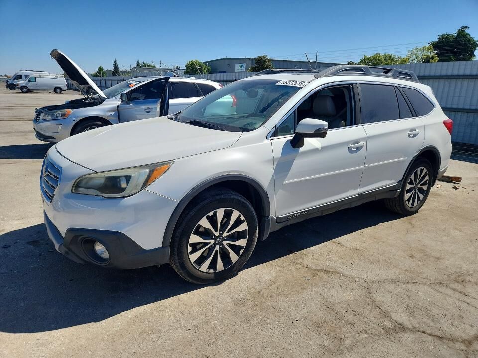 2015 SUBARU Outback