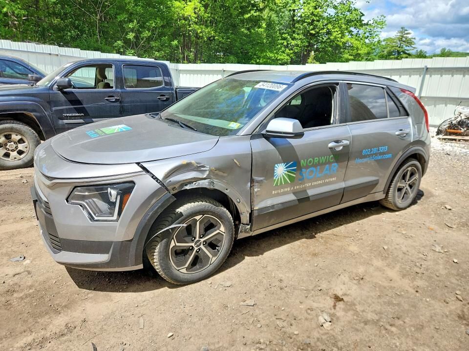 2023 KIA Niro
