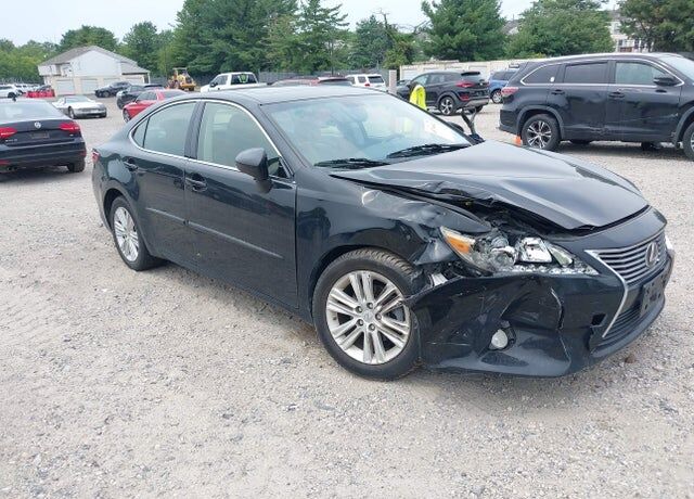 2013 LEXUS ES