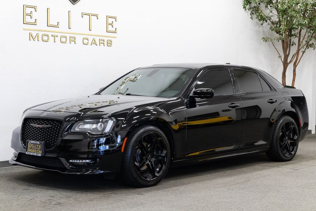 2020 CHRYSLER 300