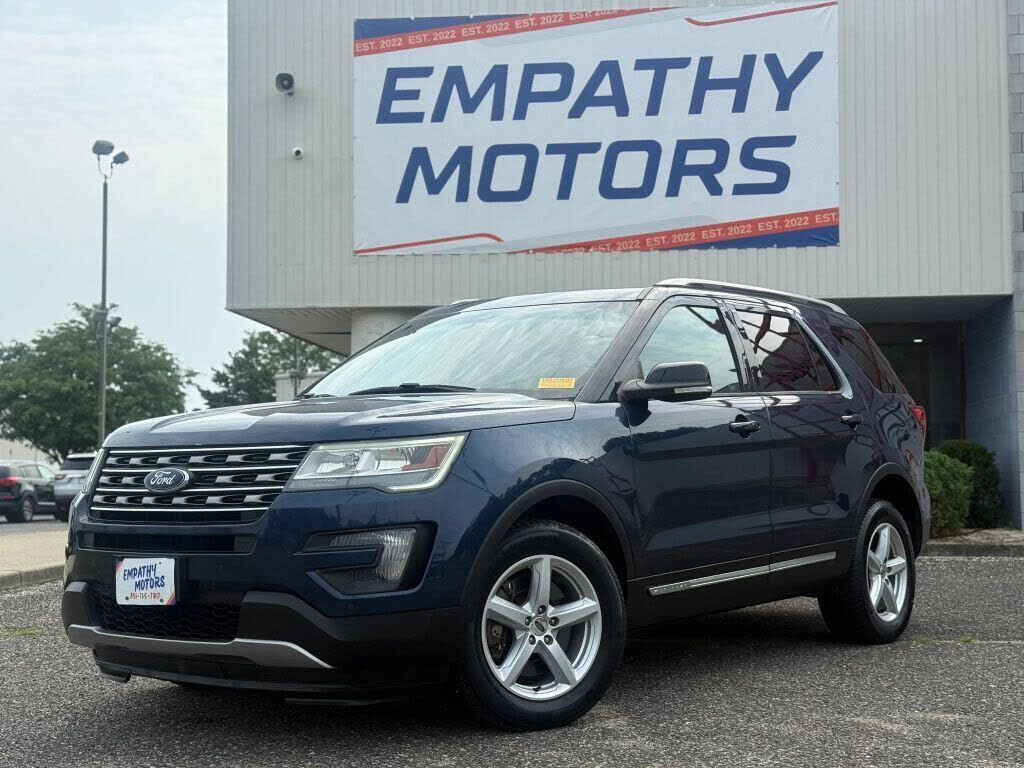 2016 FORD Explorer
