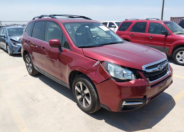 2017 SUBARU Forester