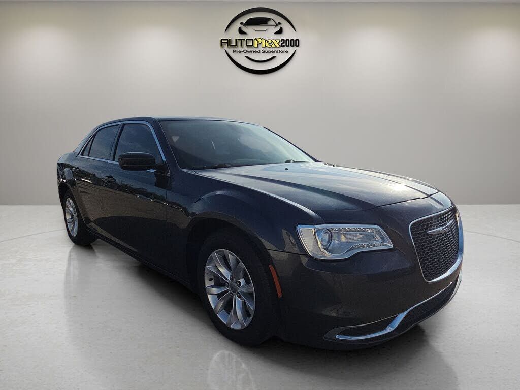 2016 CHRYSLER 300
