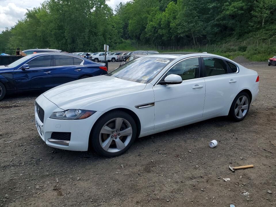 2017 JAGUAR XF