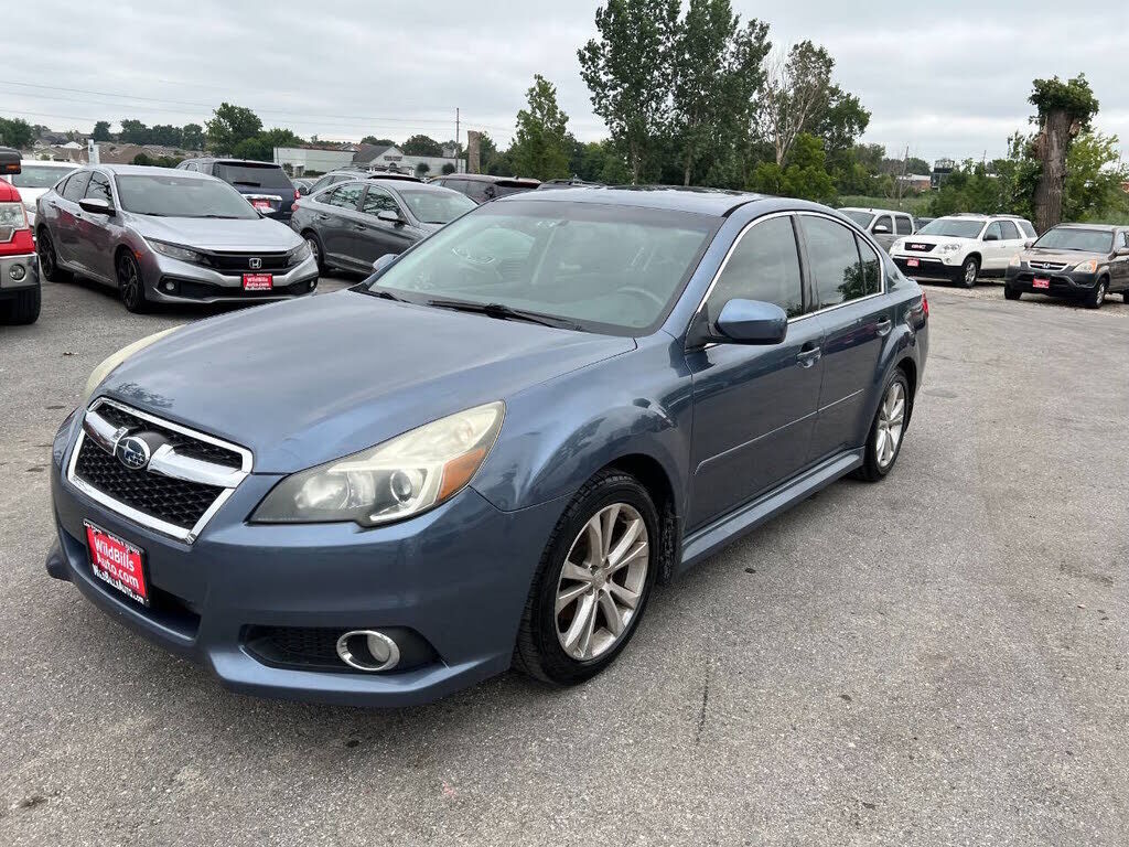 2013 SUBARU Legacy