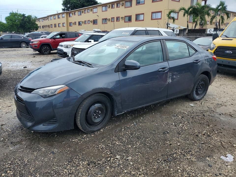 2018 TOYOTA Corolla