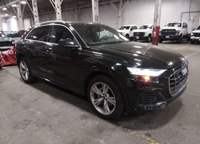 2023 AUDI Q8