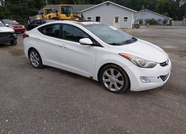 2012 HYUNDAI Elantra