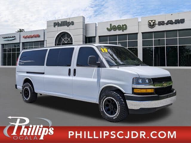 2019 CHEVROLET Express