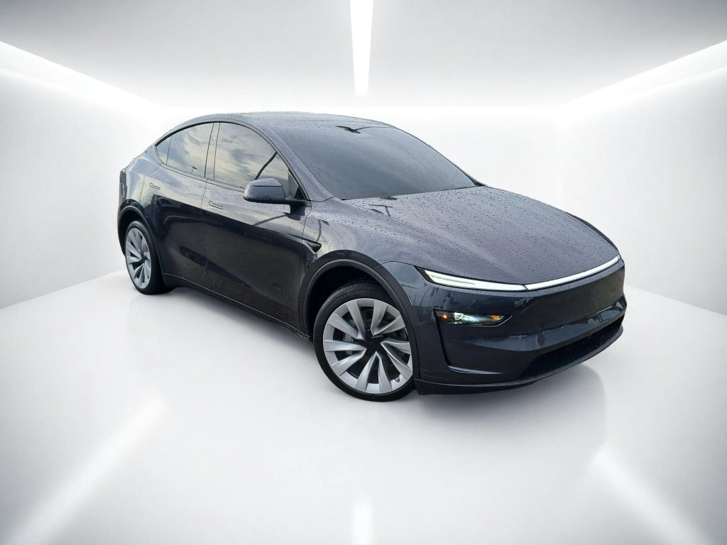 2026 TESLA Model Y