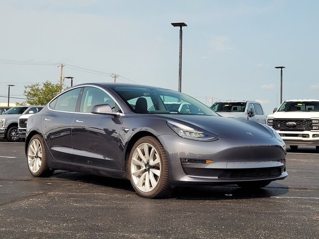 2018 TESLA Model 3
