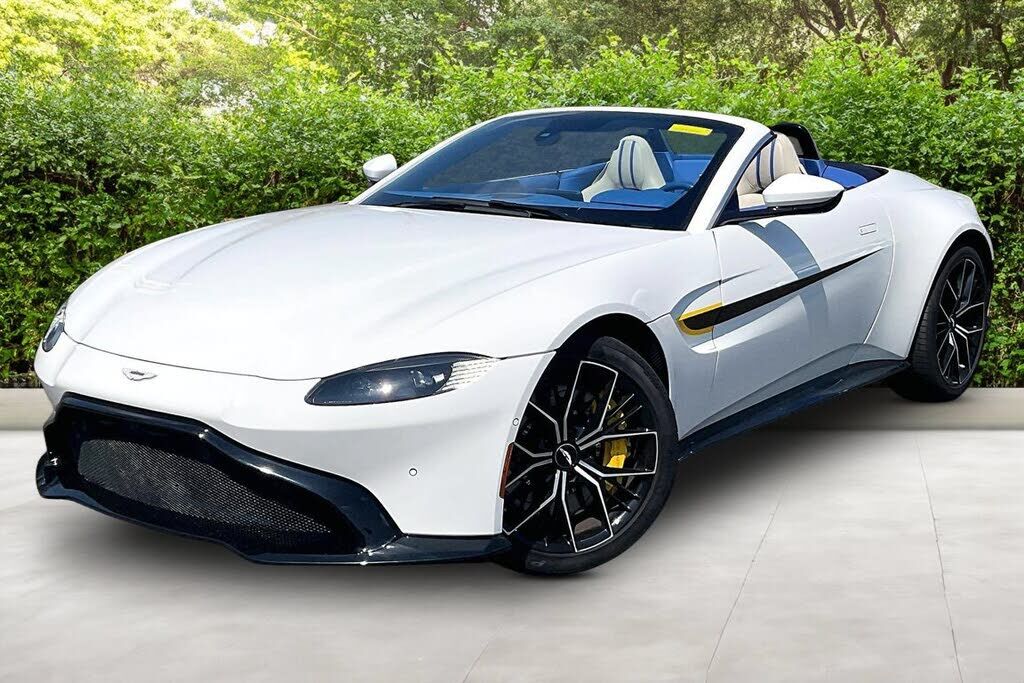 2022 ASTON MARTIN Vantage