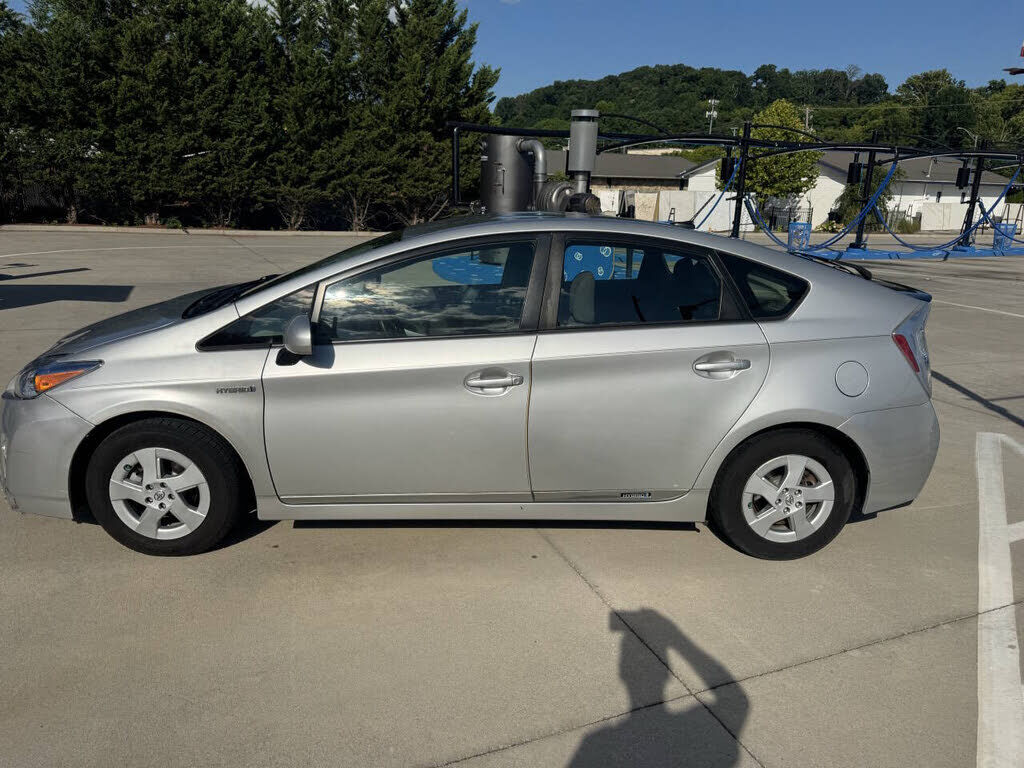 2011 TOYOTA PRIUS