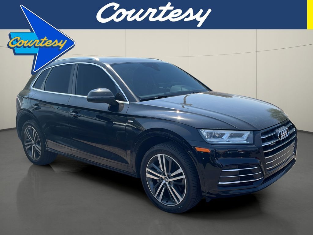 2020 AUDI Q5 e