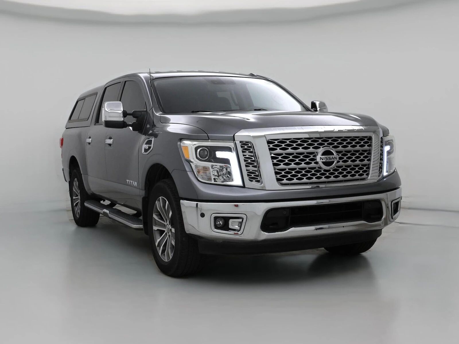 2017 NISSAN Titan
