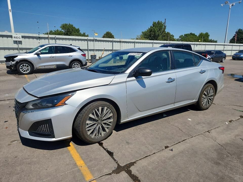 2024 NISSAN Altima