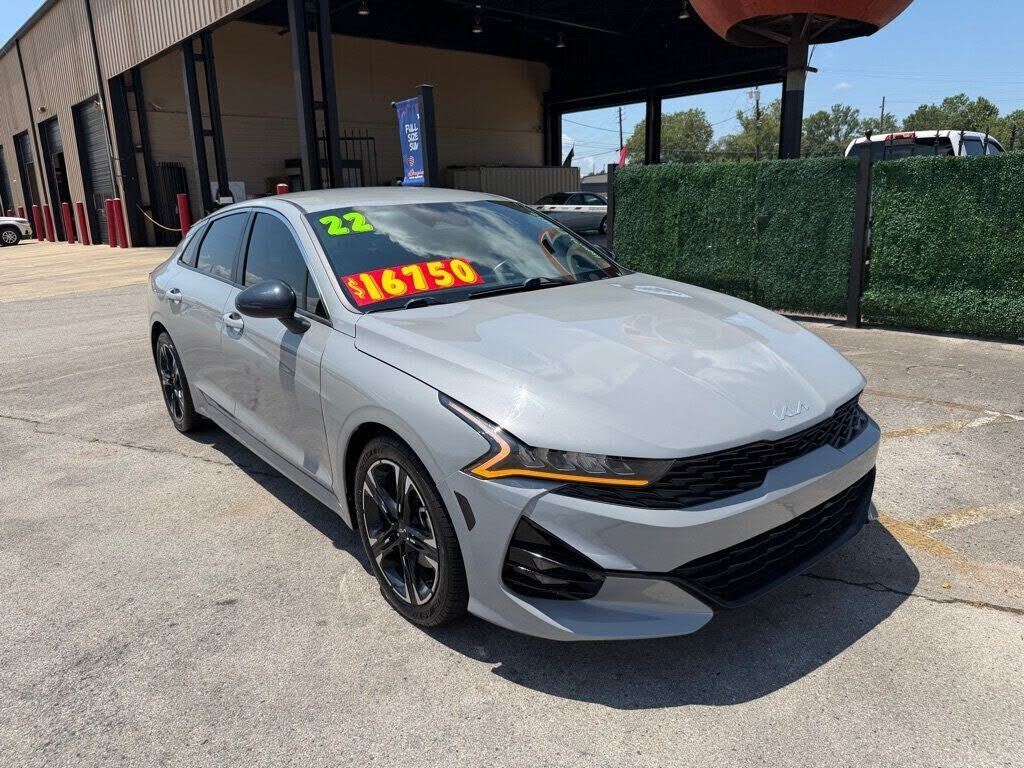 2022 KIA K5
