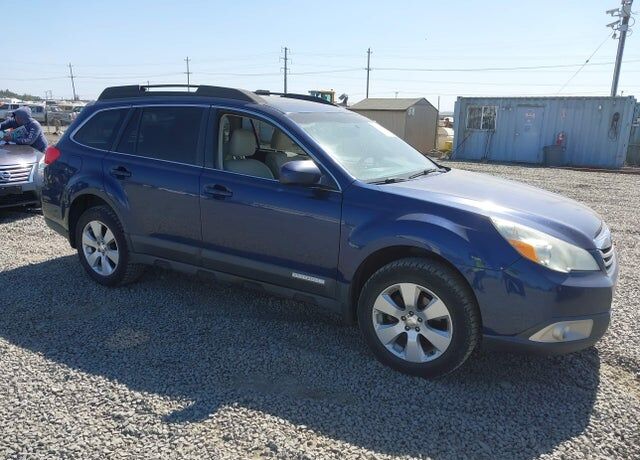 2010 SUBARU Outback
