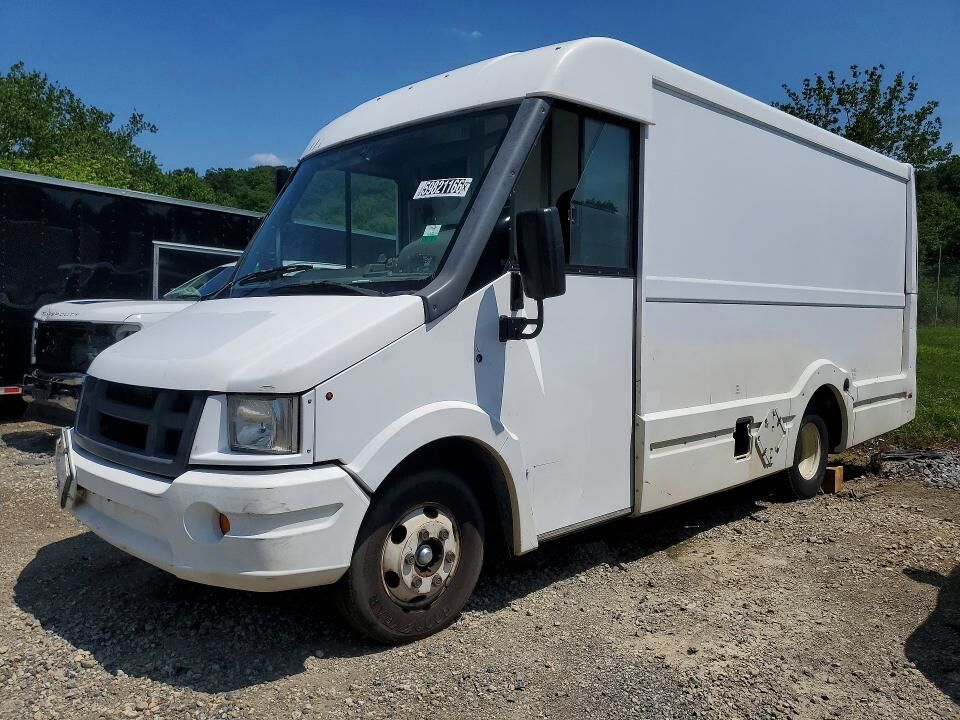 2013 ISUZU NPR/NPR-HD
