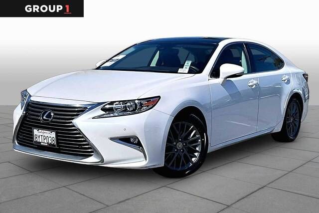 2018 LEXUS ES