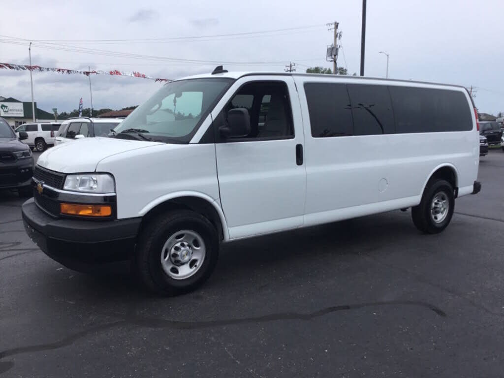 2023 CHEVROLET Express