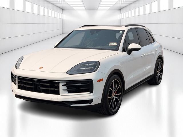 2024 PORSCHE Cayenne