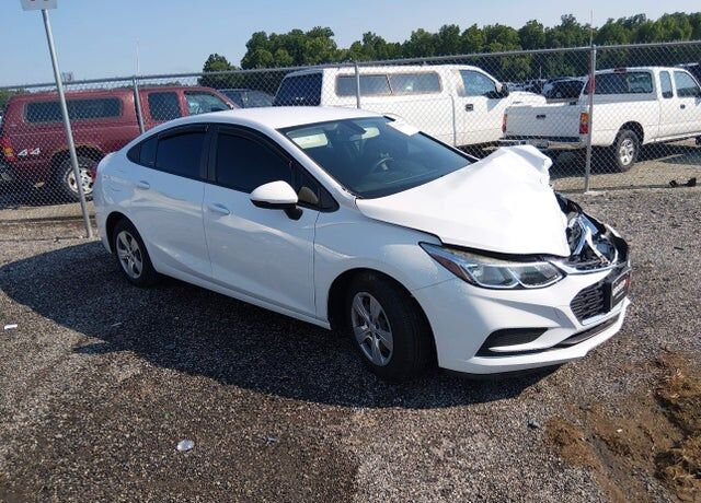 2018 CHEVROLET Cruze