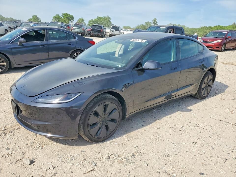 2026 TESLA Model 3
