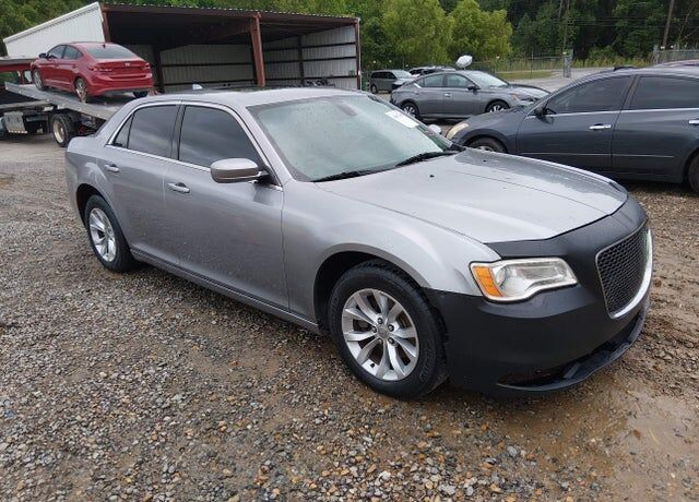 2015 CHRYSLER 300