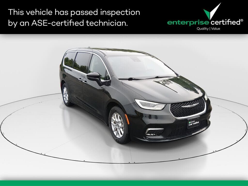 2023 CHRYSLER Pacifica