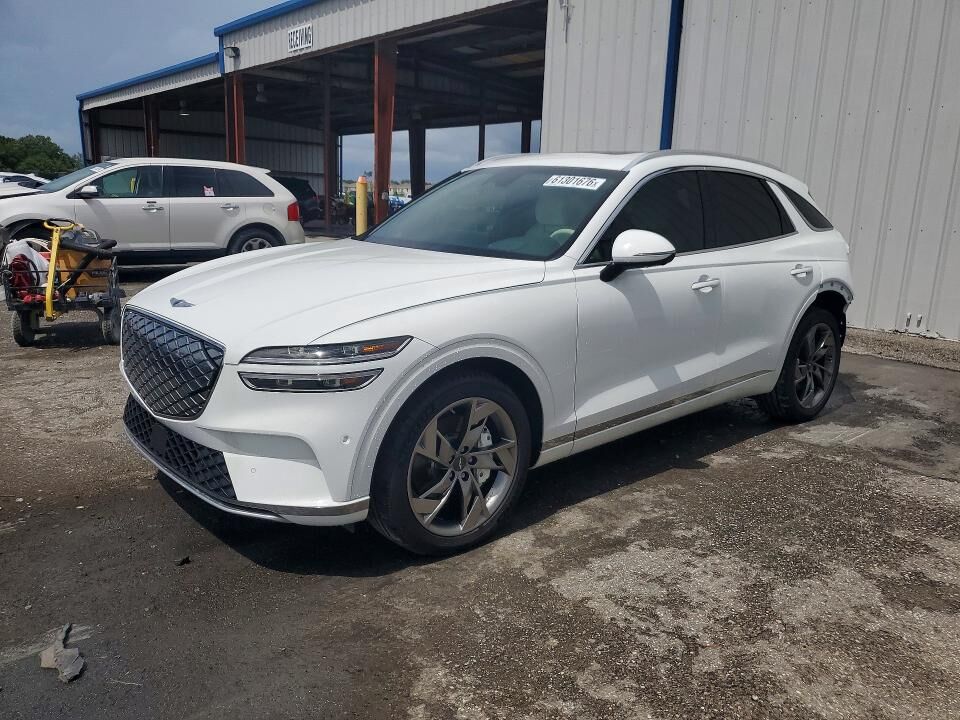 2025 GENESIS GV70