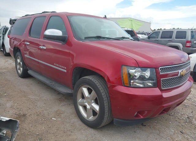 2014 CHEVROLET Suburban