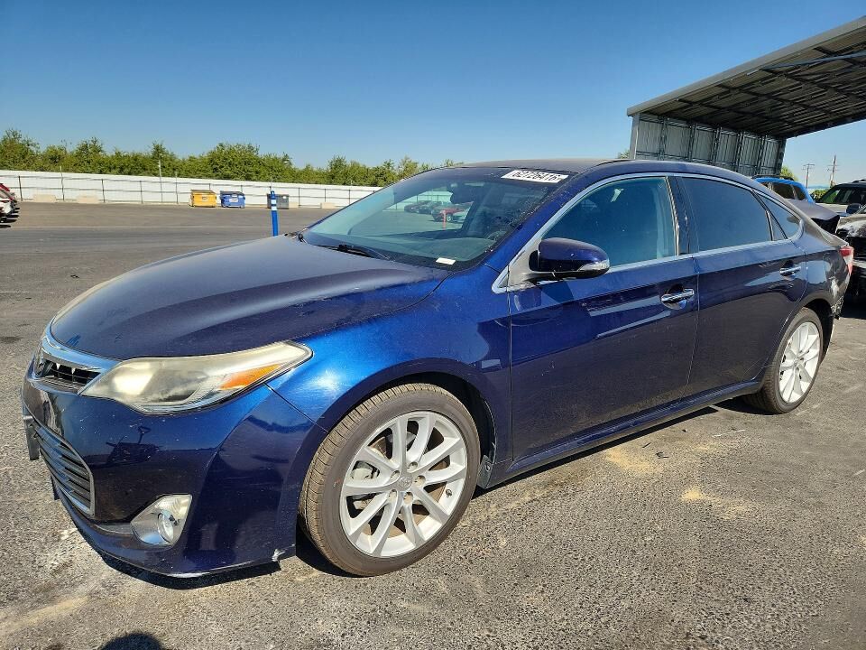 2013 TOYOTA Avalon