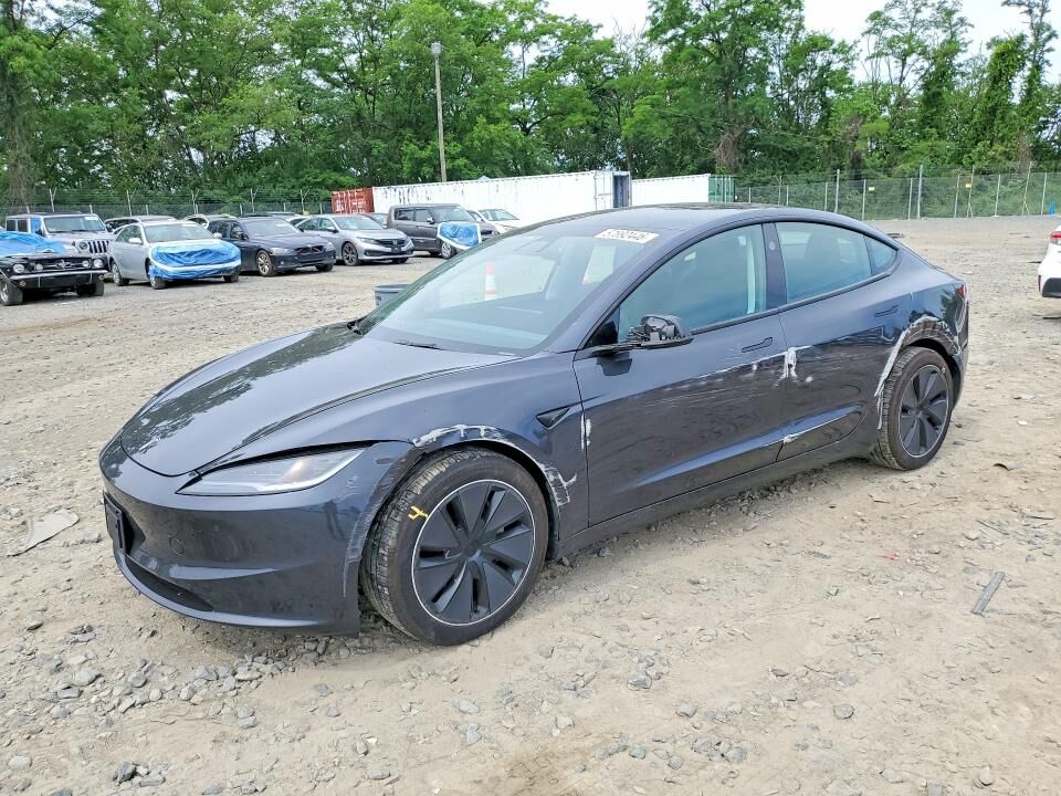 2025 TESLA Model 3