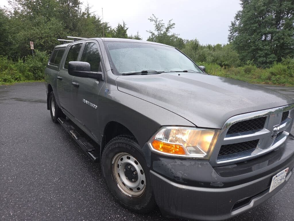 2011 DODGE Ram